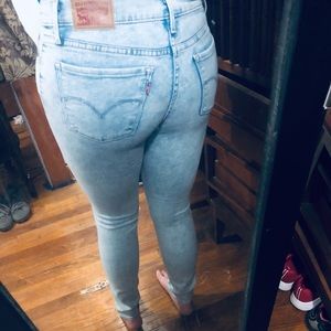 Levi’s 710 Super Skinny Jeans 👖